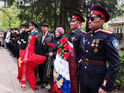Три точки праздника. Площадь Академика Верещагина