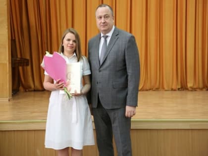 Межпоселенческому молодежному центру «Молодость» поселка Большевик - 20 лет
