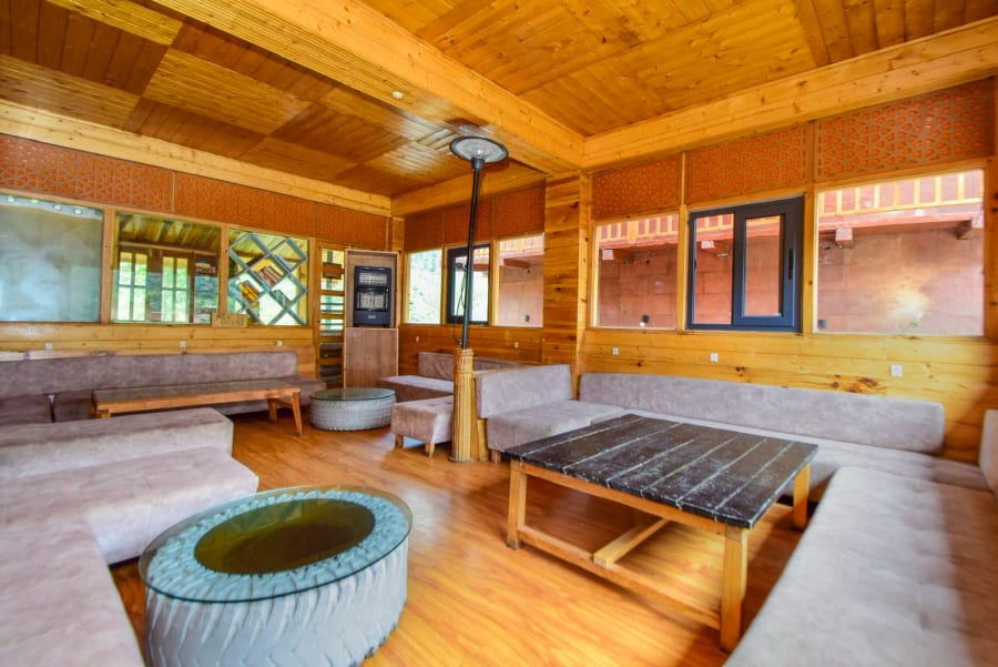 The Last Resort - Mountain hospitality