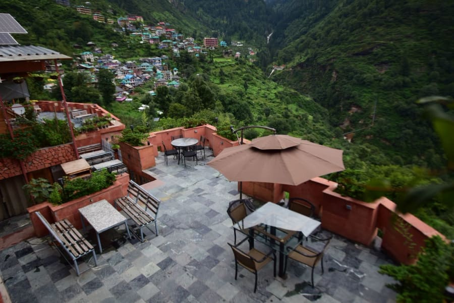 The Last Resort - Guest lounge with Himalayan decor
