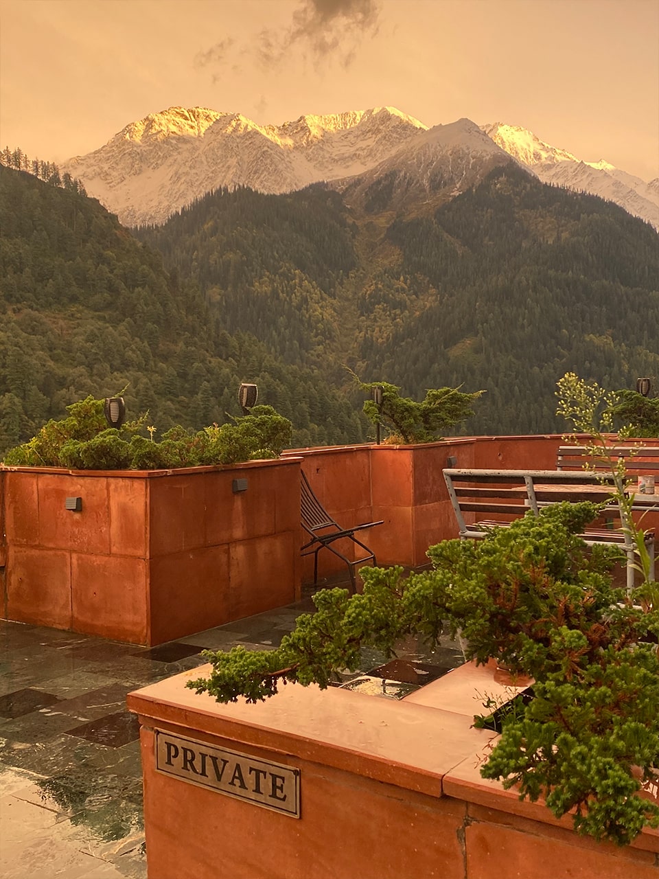 The Last Resort - Resort facilities