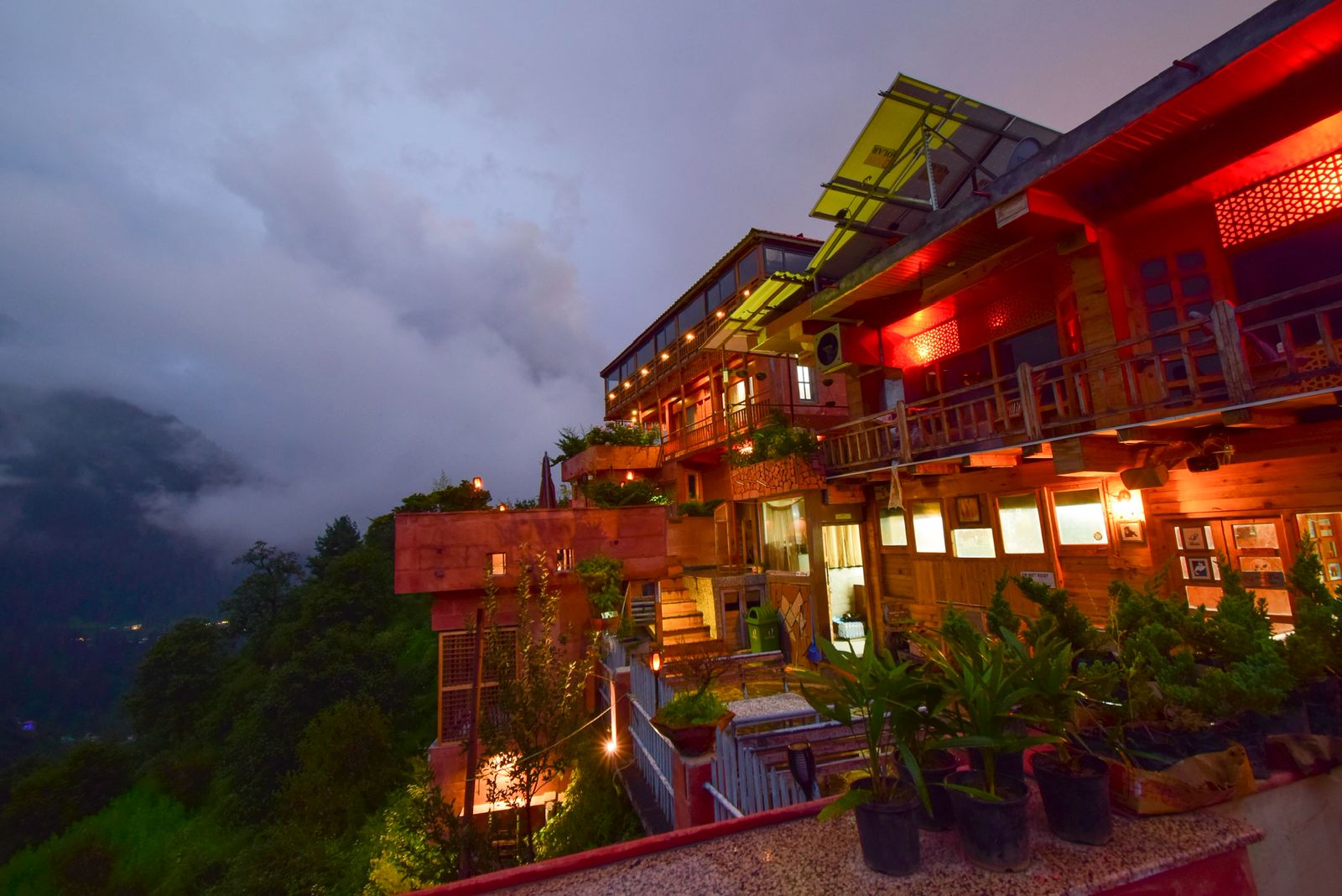 The Last Resort - Beautiful resort moments