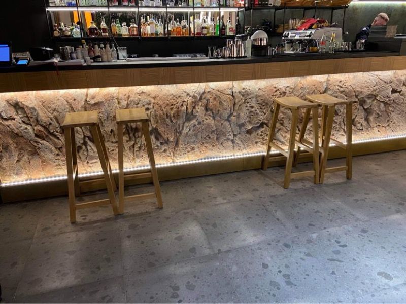 decor tematic restaurant Oradea realizat manual de Arteus