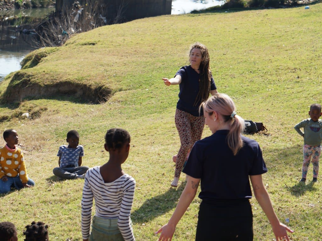 Yoga Ubuntu - Character Development