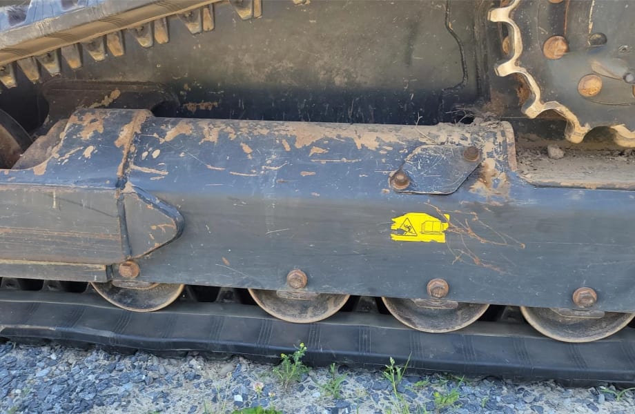 2020 KUBOTA SVL65-2 for sale $21,950 at Equipment &Trucks Sales in HANNIBAL, MO 63401