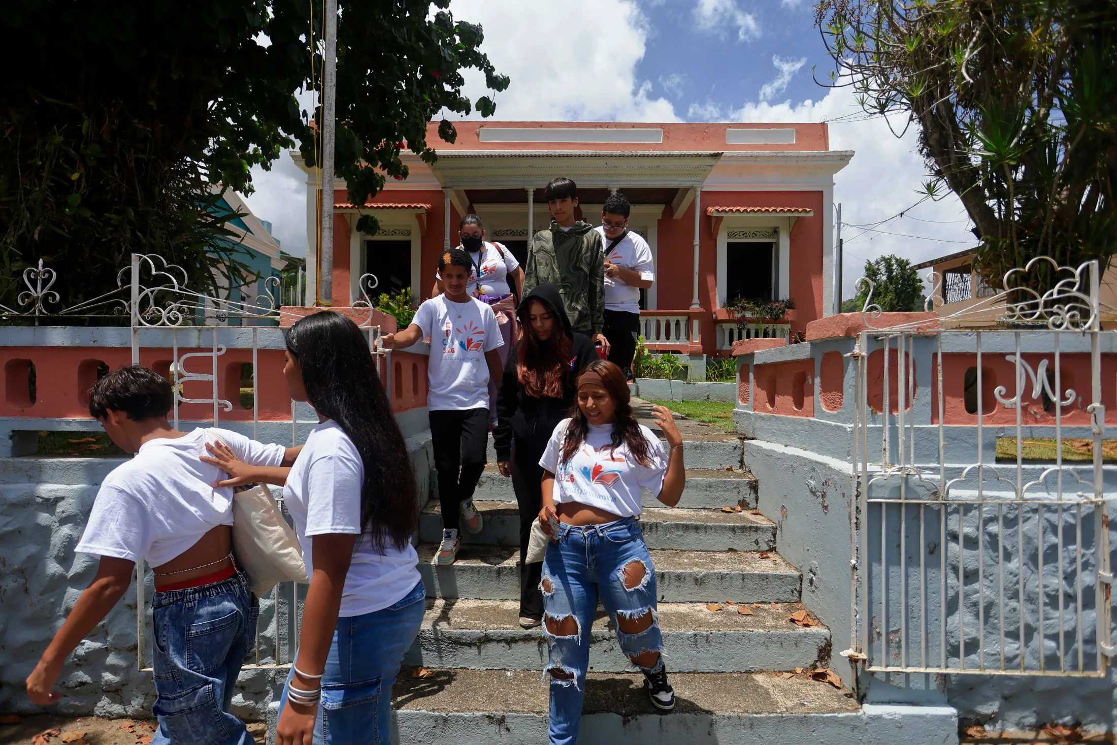 Adjuntas, Puerto Rico, 06/24/2026. Students from a University of Puerto Rico visit the organization Casa Pueblo to learn how solar microgrids function and how they connect to one another through the Microgrid Orchestrator. | Thais Llorca for The Parlor Magazine