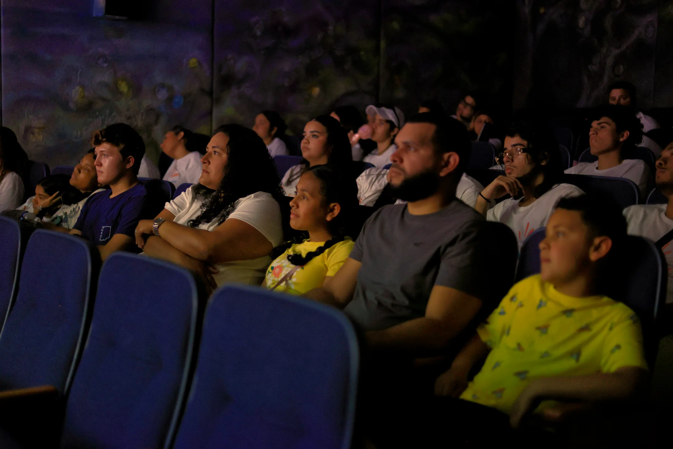 Adjuntas, Puerto Rico, 06/24/2026. Visitors to Casa Pueblo enjoy the solar cinema. | Thais Llorca for The Parlor Magazine
