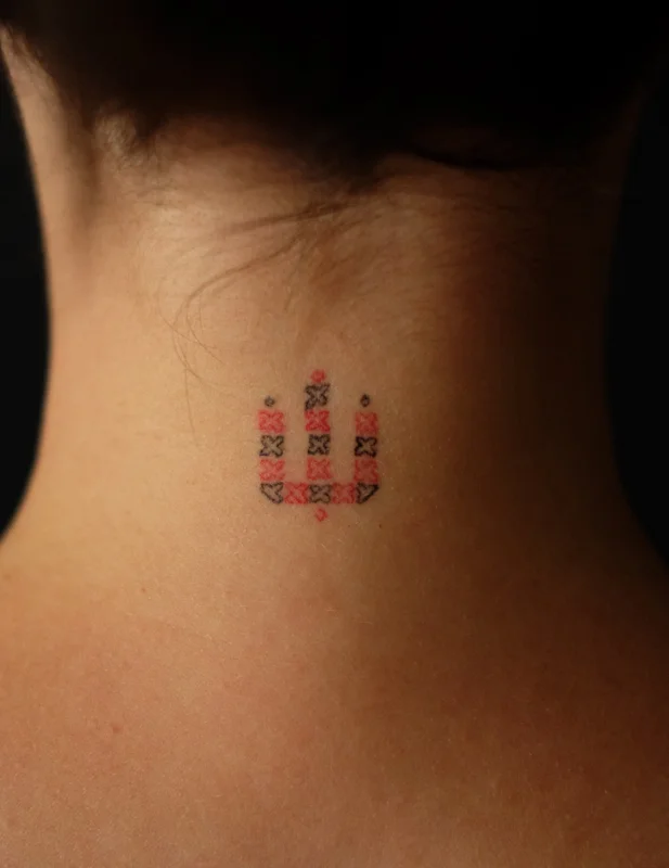 Coat of arms of Ukraine tattoo red and black