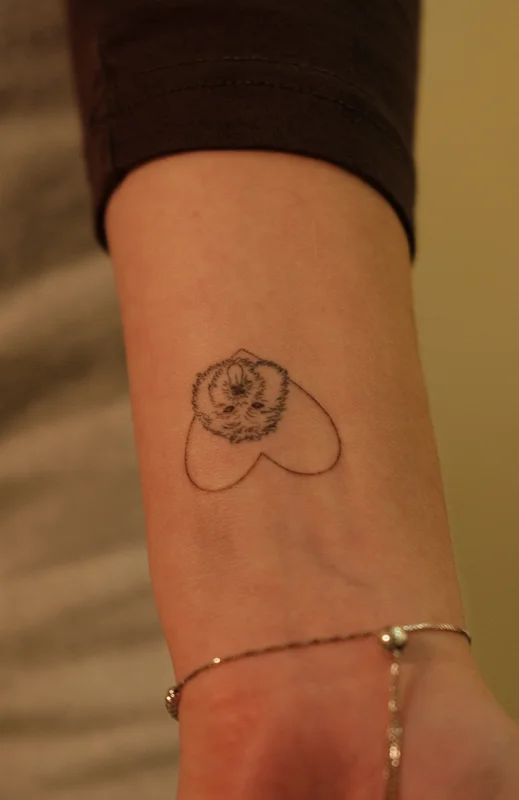 Тату портрет собаки у серці