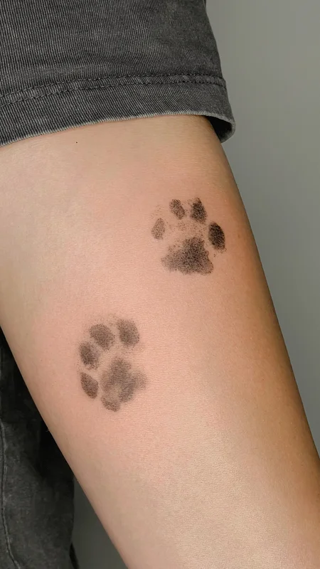 paw print tattoo