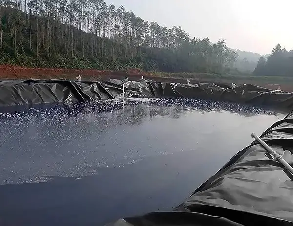 Màng chống thấm HDPE dày 1mm thương hiệu HSE thông dụng nhất năm 2024 Màng chống thấm HDPE dày 1mm thương hiệu HSE thông dụng nhất năm 2024