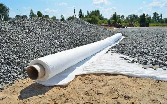 Lớp Vải Địa Kỹ Thuật Bí Mật Cho Nền Tảng Kiến Trúc Bền Vững