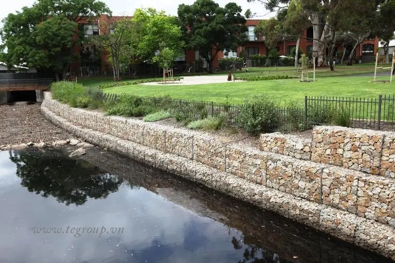 Kè Rọ Đá - Giải Pháp Bền Vững Bảo Vệ Bờ Sông