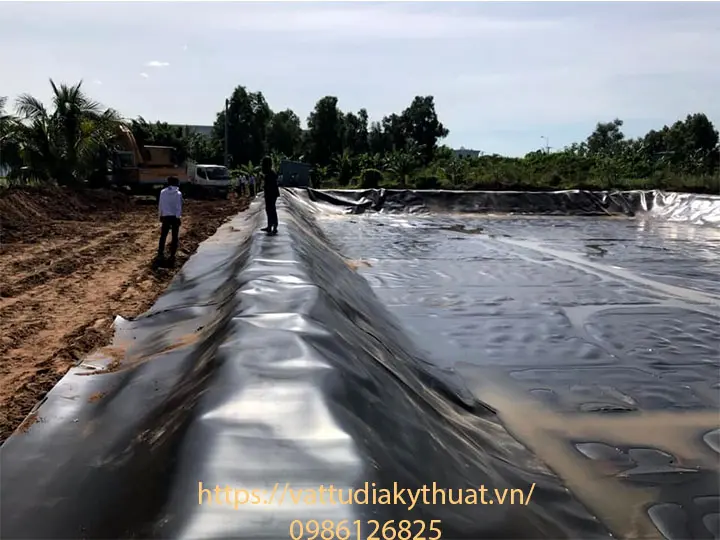 Thi Công Bạt Lót Hồ - Bí Quyết Xây Hồ Bền Đẹp Hiệu Quả