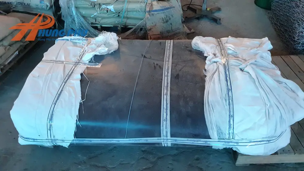 Bạt HDPE Ao Hồ - Giải Pháp Vàng Cho Nuôi Trồng Bền Vững