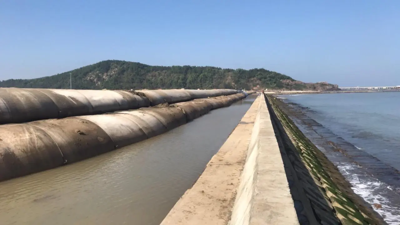 Thi Công Ống Geotube: Giải Pháp Toàn Diện Cho Các Vấn Đề Về Bờ Kè
