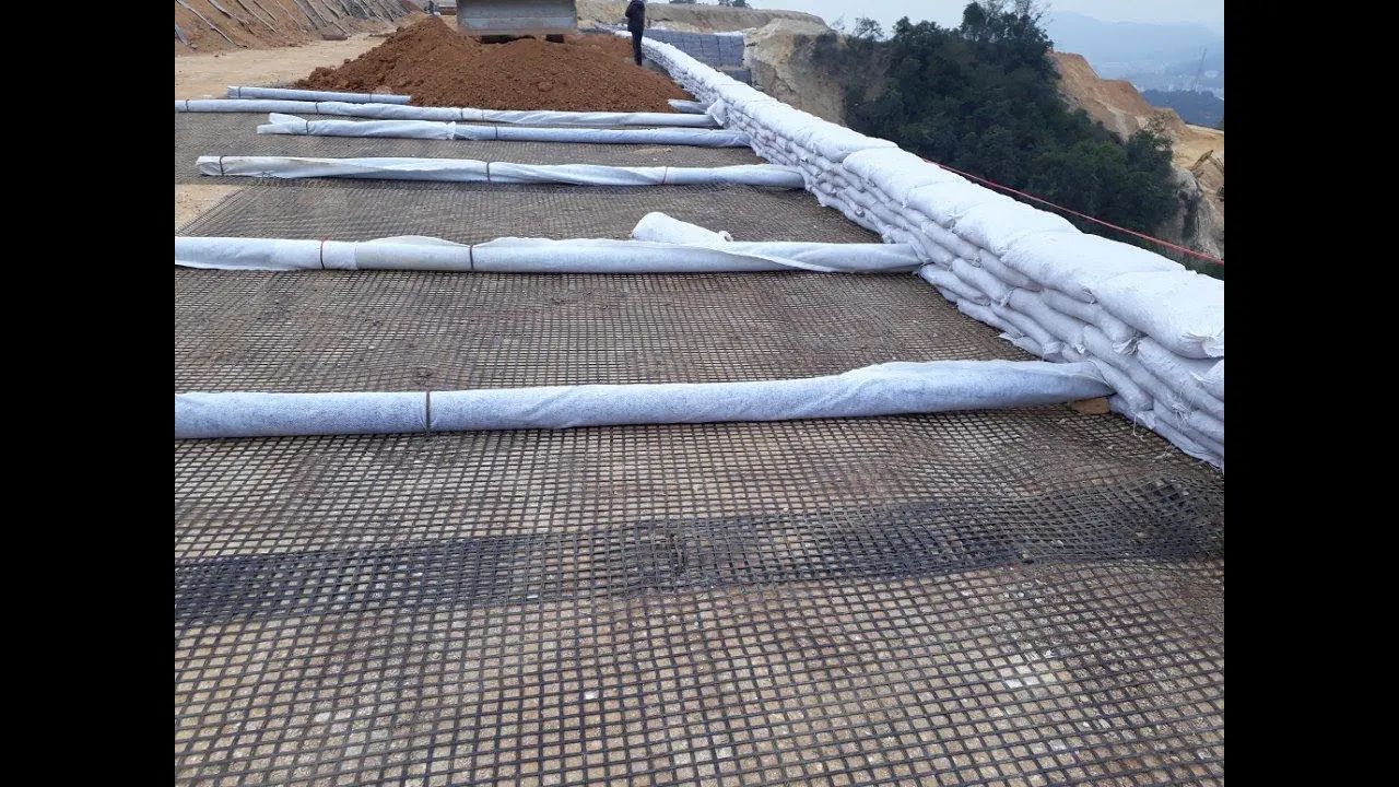 Tường Chắn Lưới Địa Kỹ Thuật: Giải Pháp Chống Sạt Lở Hiệu Quả