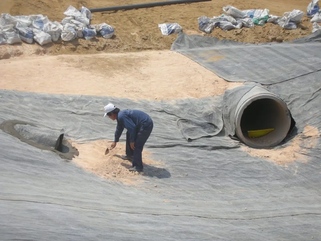 Màng Đất Sét Nén Bentonite GCL Giải Pháp Chống Thấm Hiện Đại  Bền Vững