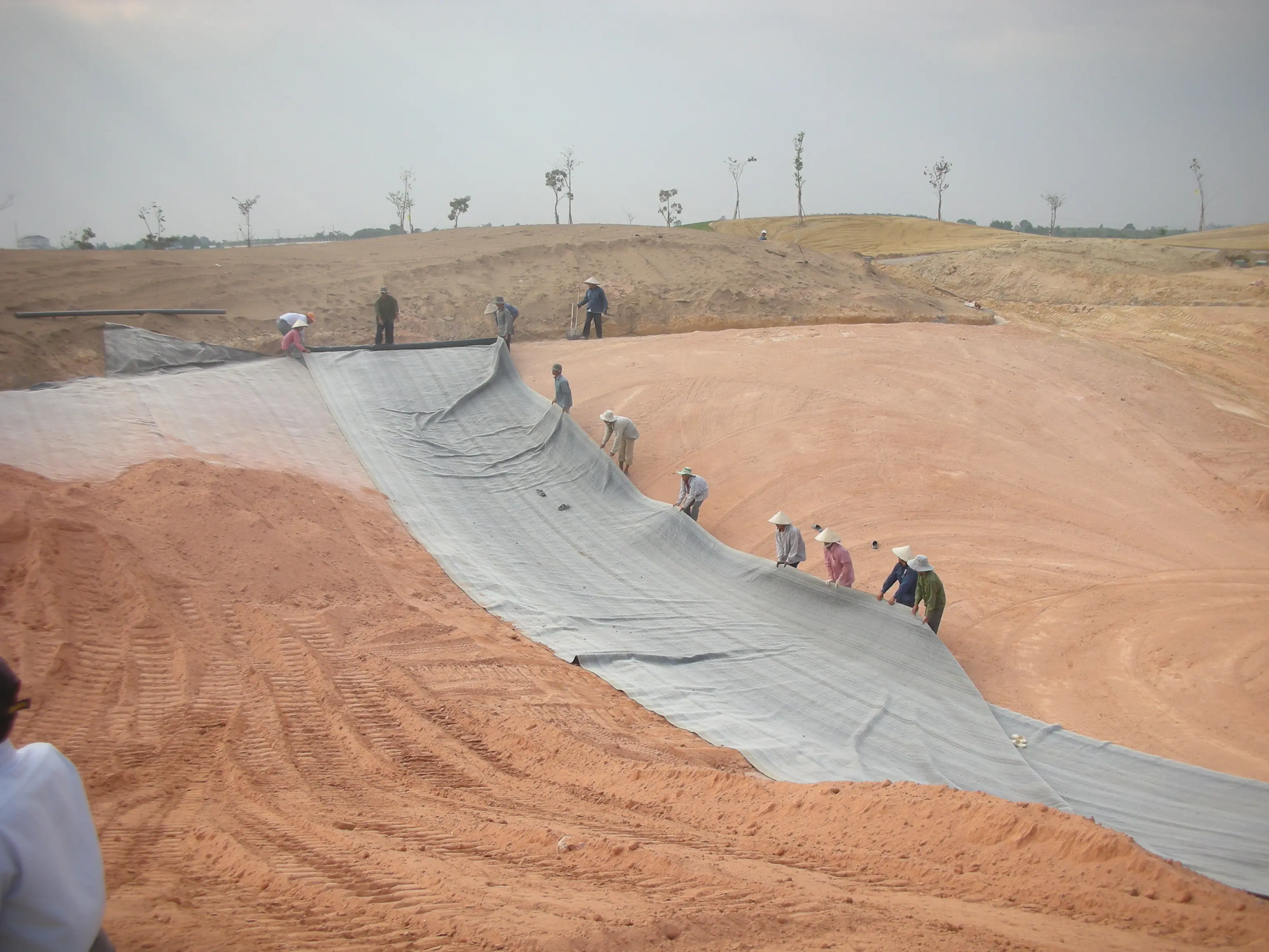 Màng Đất Sét Nén Bentonite GCL Giải Pháp Chống Thấm Hiện Đại  Bền Vững