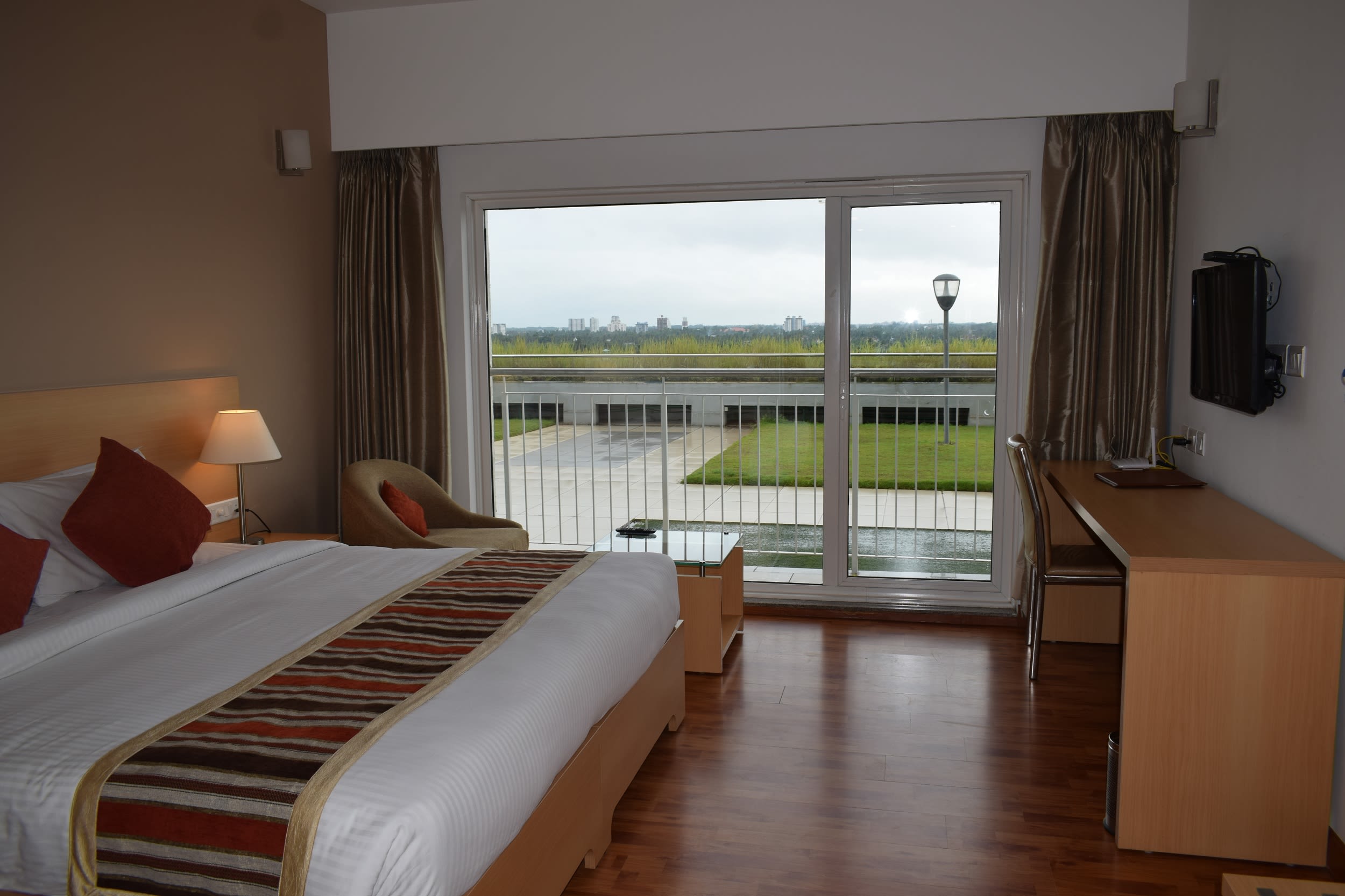 Luxury Serviced Apartments in Kochi Starlit Suites Kochi