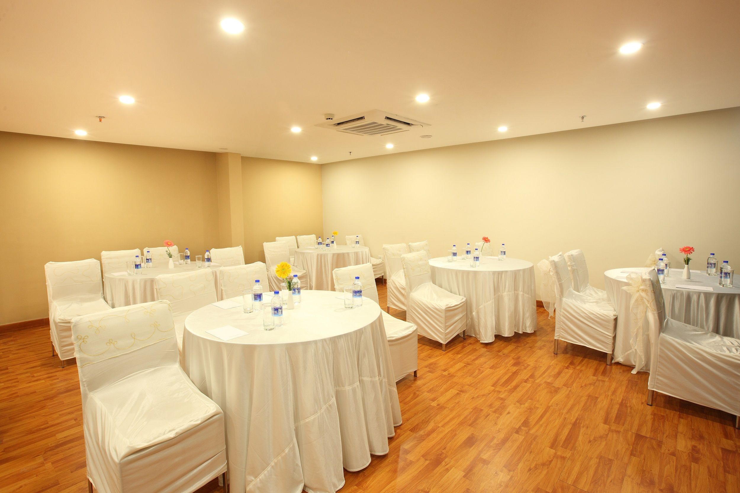 Luxury Serviced Apartments in Kochi Starlit Suites Kochi