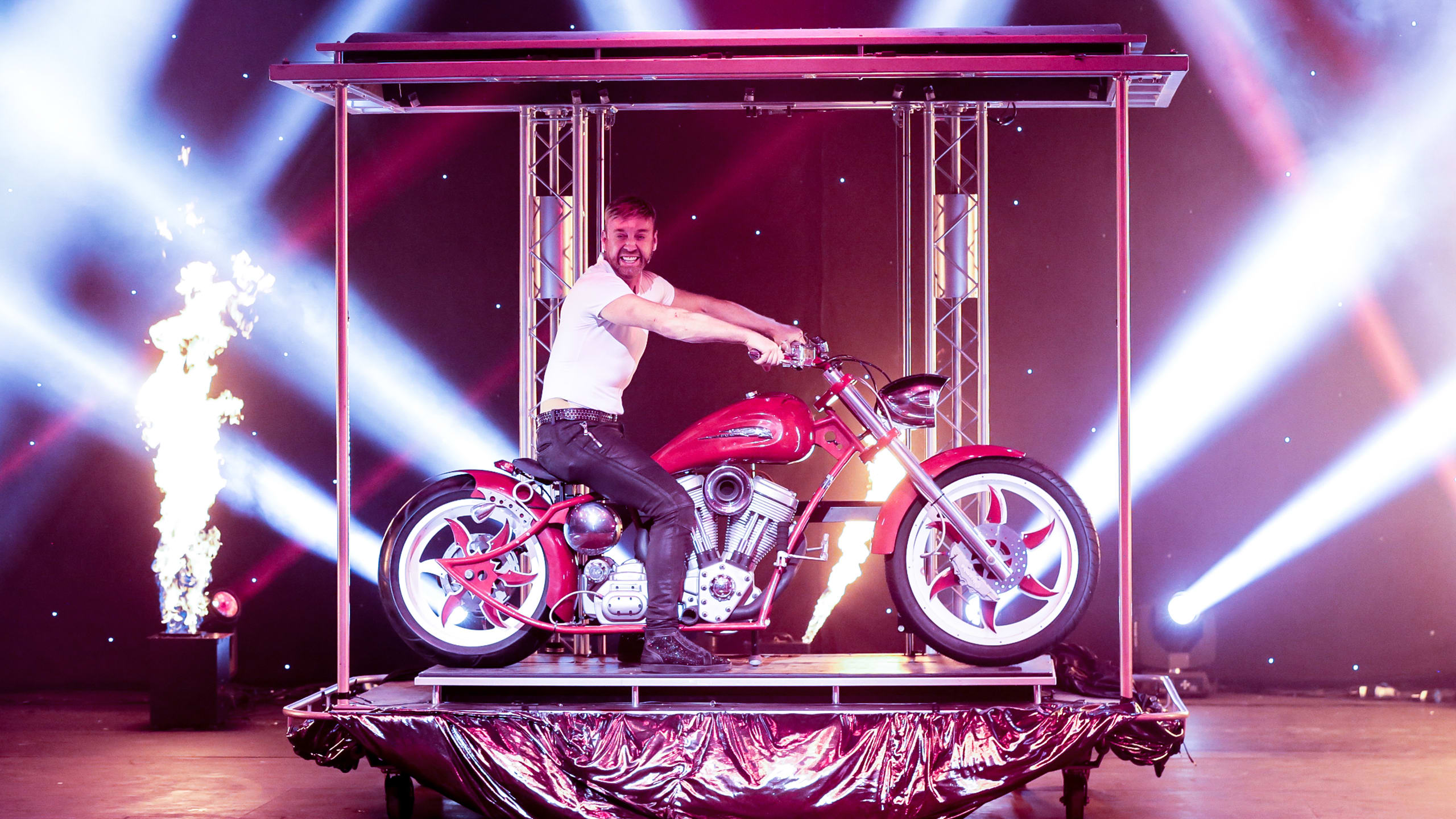 X-treme Magic Prod Shot