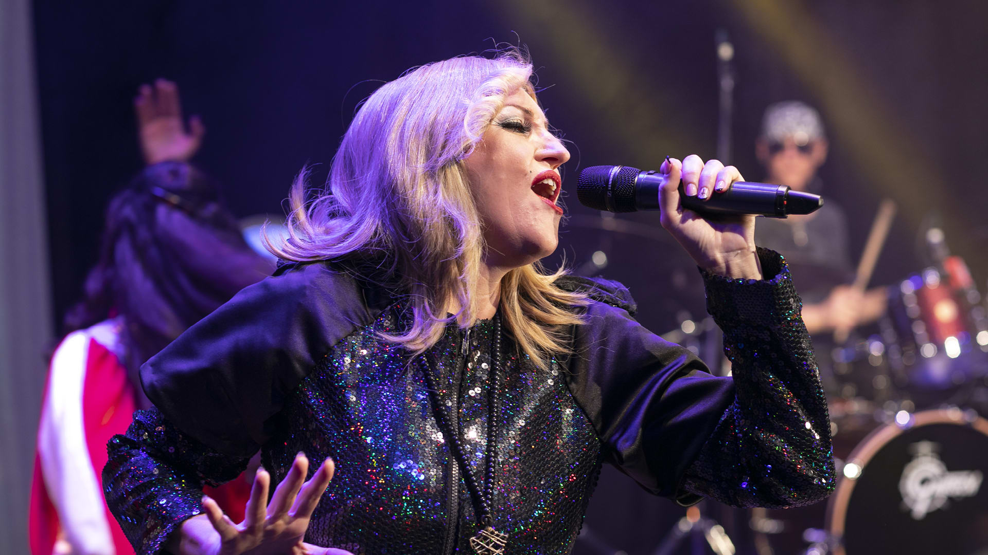 Into The Groove - The Ultimate Tribute to Madonna