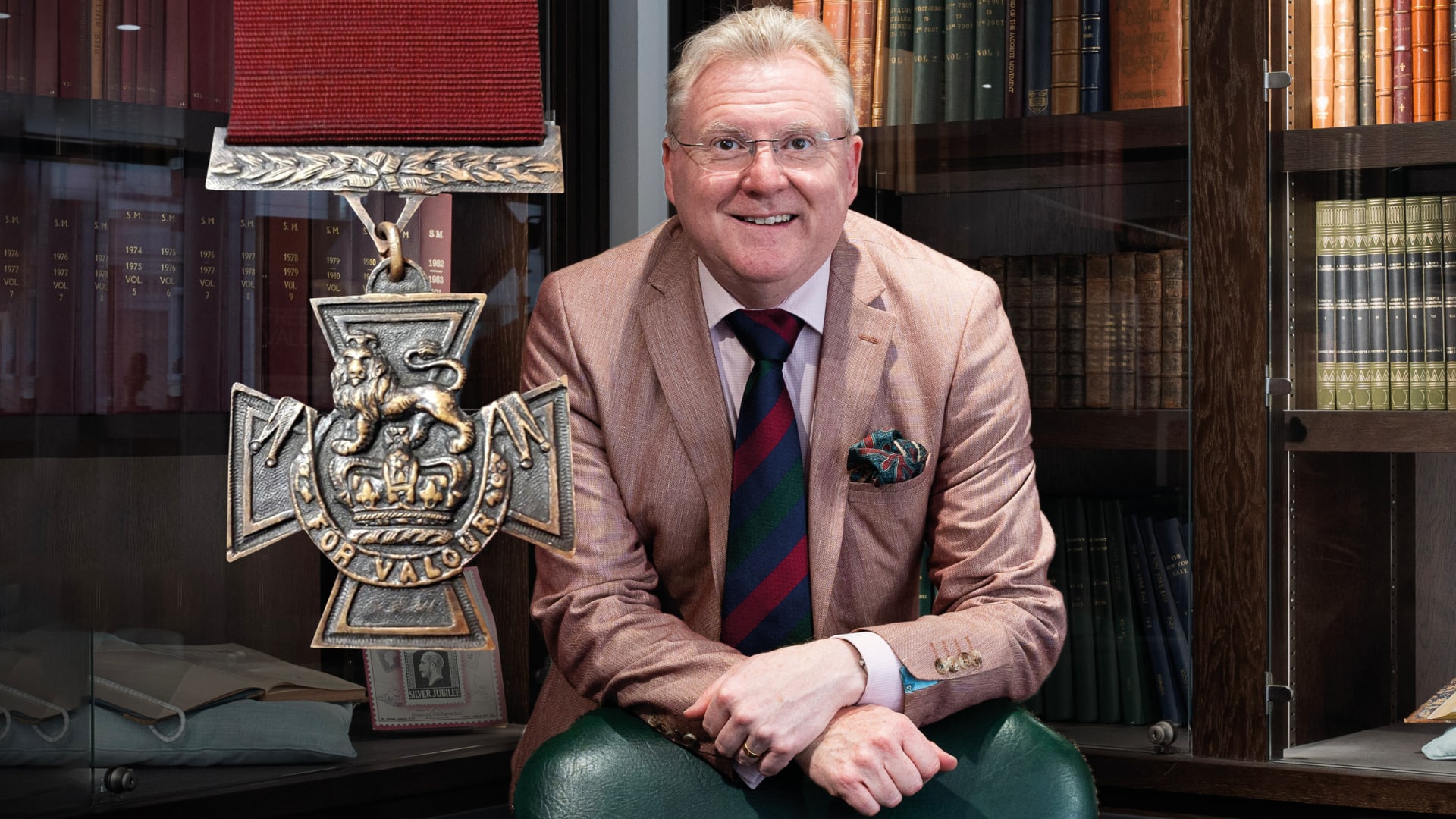 Mark Smith - Antiques Expert on the Road