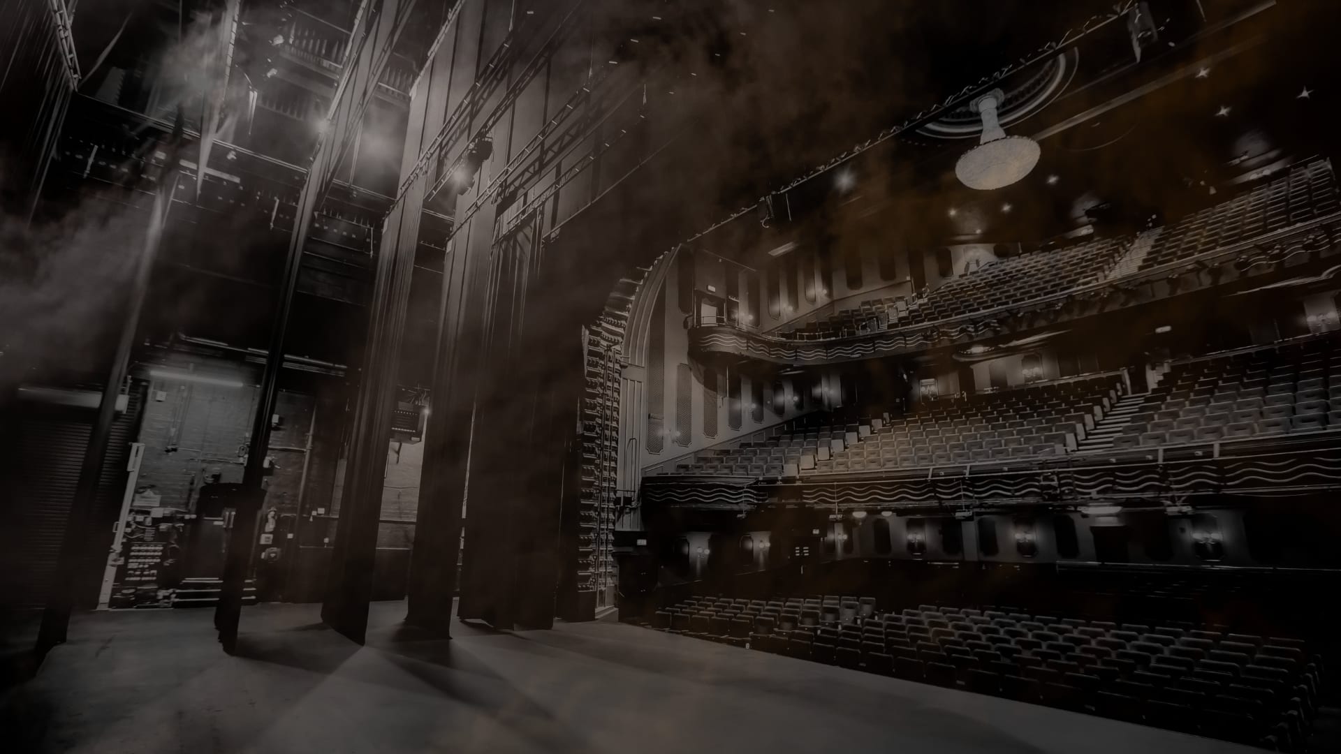 Theatre Tour - Ghost