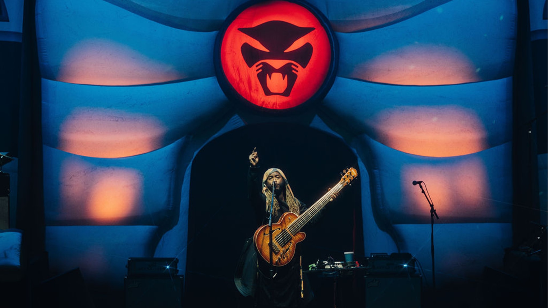 Imagem da fonte — Thundercat: Distracted AF Tour