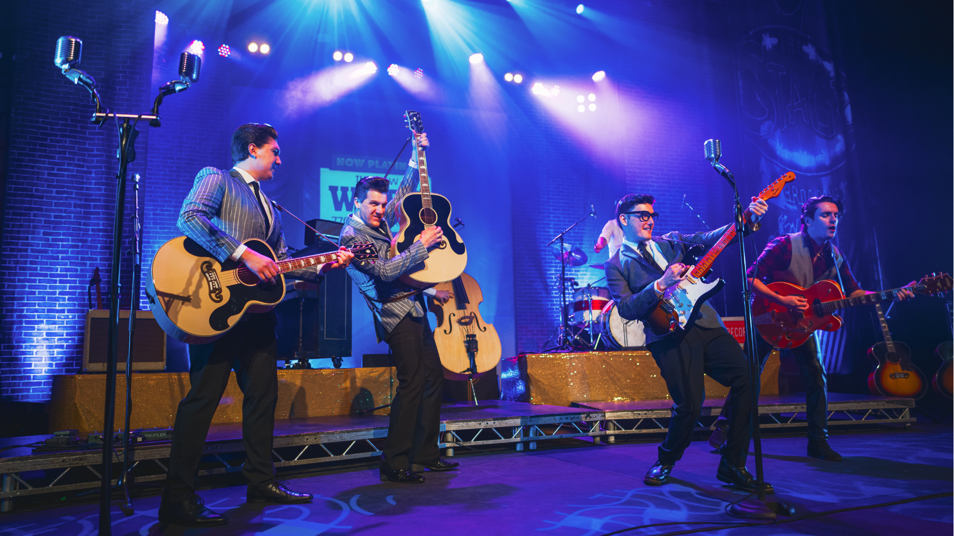 Walk Right Back - The Everly Brothers Story