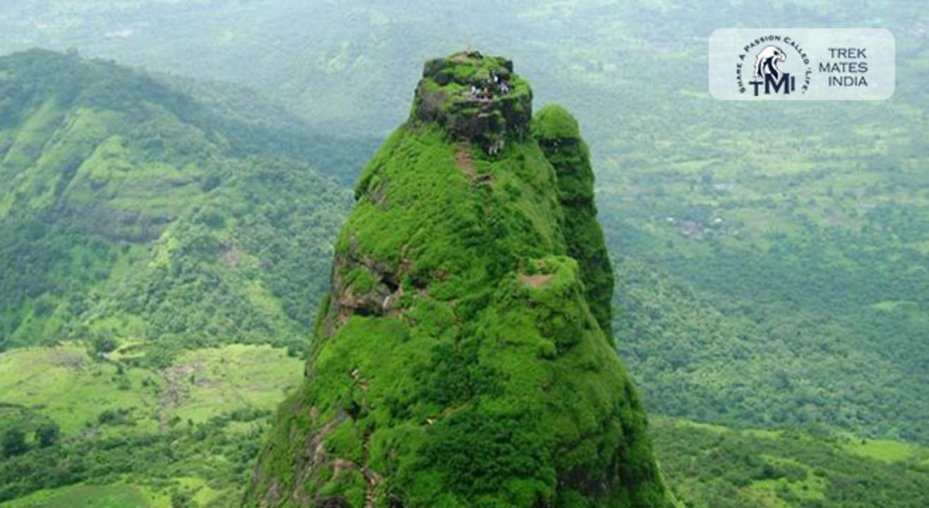 Night Trek to Kalavantin Durg