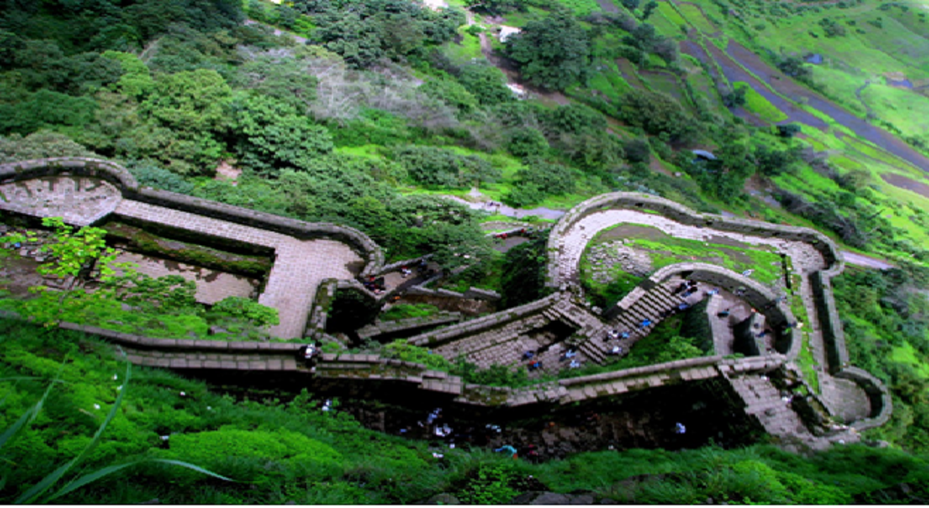 Trek to Lohagad Fort on 24th December 2016-mumbai