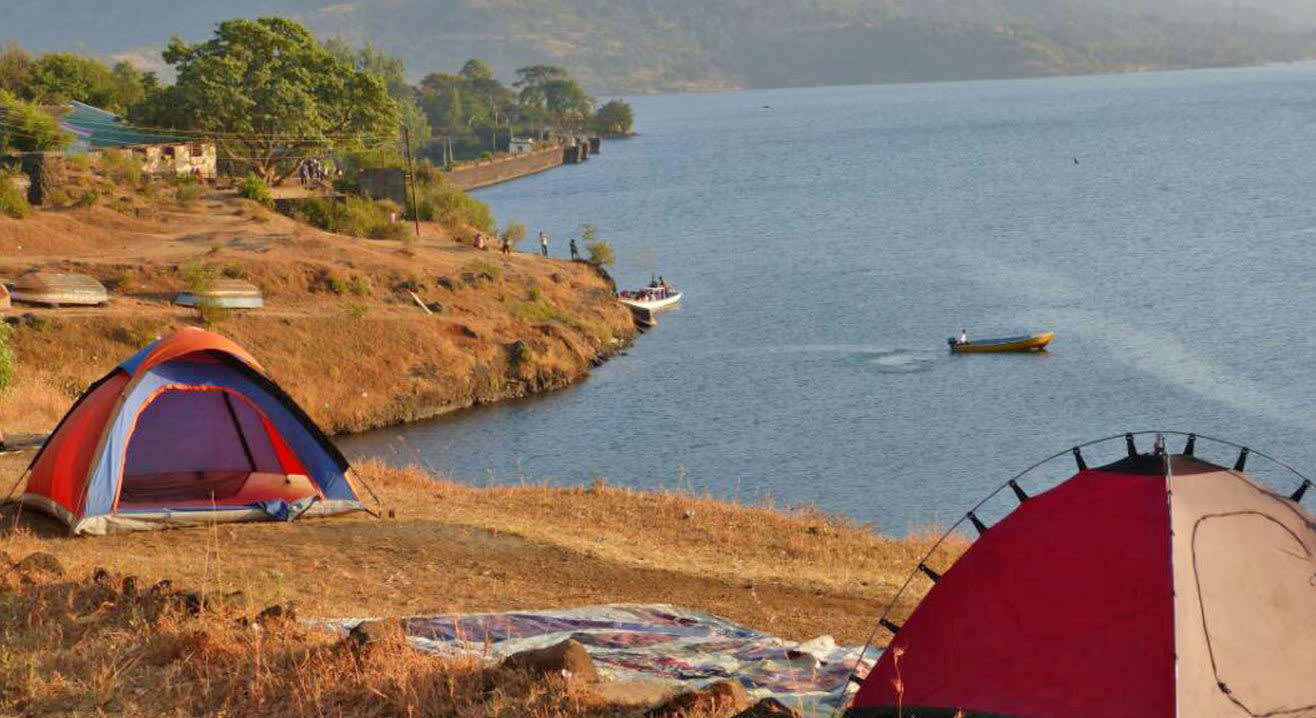 Camping at Bhandardara with Looneytunes Adventure