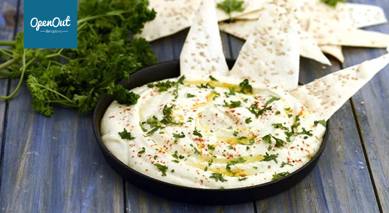 Amruta's Levantine Evening - Black & White Gettogethers