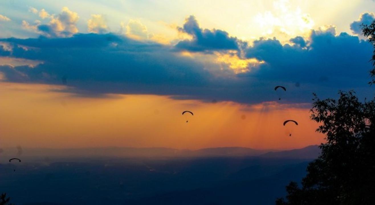 Paragliding and Trekking at Bir Billing | Justwravel