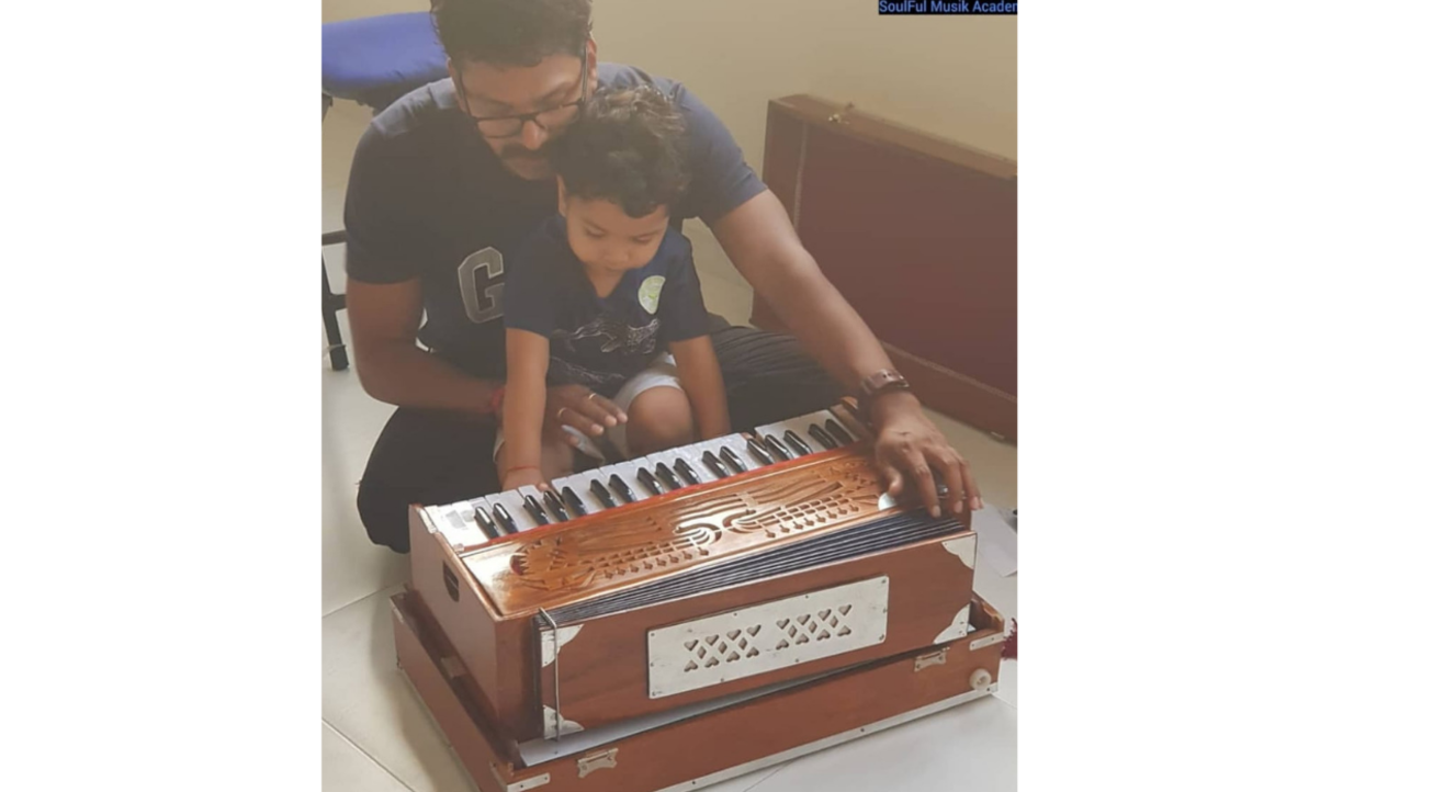 Harmonium Workshop