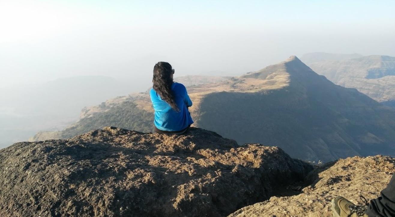 Night Trek to Kalsubai Peak with Mumbai Mountain Hikers