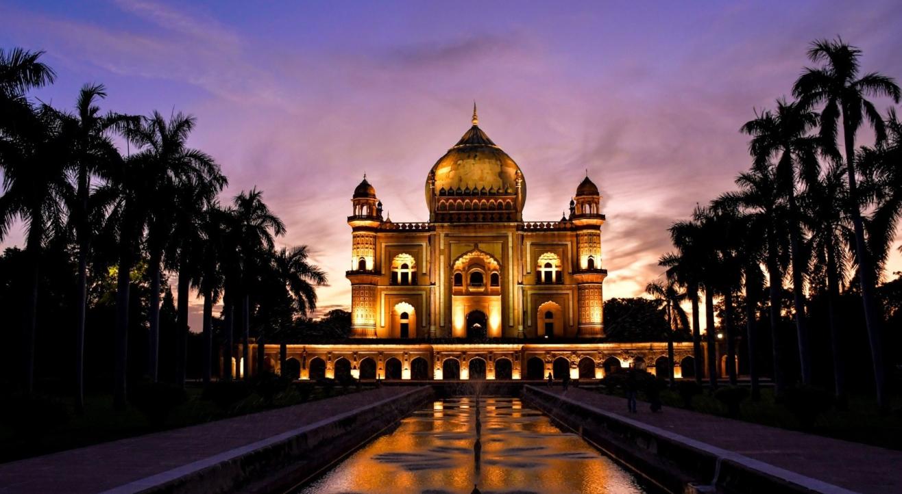 Night Walk in Safdarjung Tomb