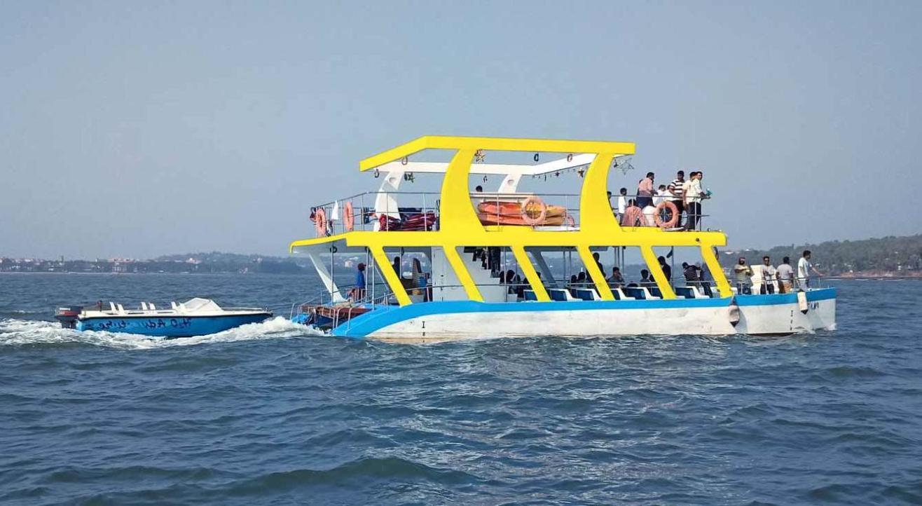 Adventure Boat Trip in Goa 