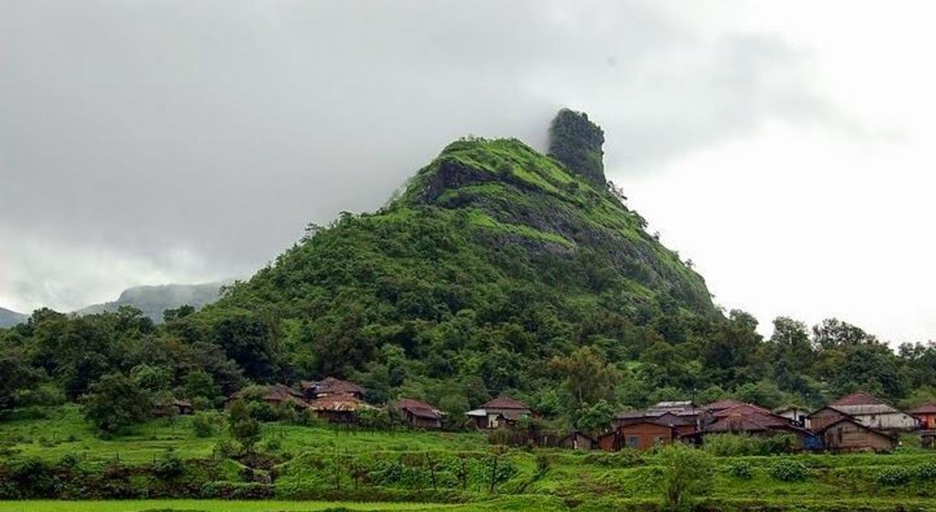 Night Trek to Kothaligad with Mumbai Mountain Hikers