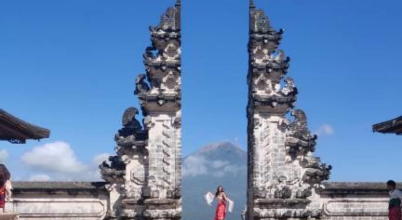 Bali with Kelingking beach (Girls Tour)