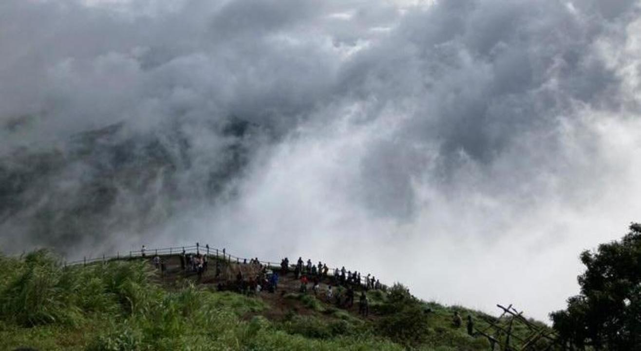 Monsoon trek to Mt. Kalsubai.