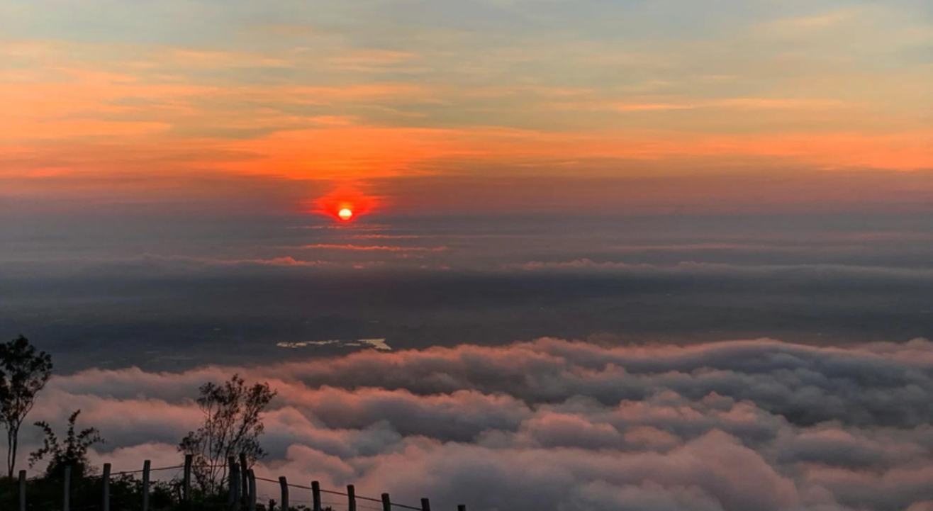 Trek to Nandi Hills By NammaTrip