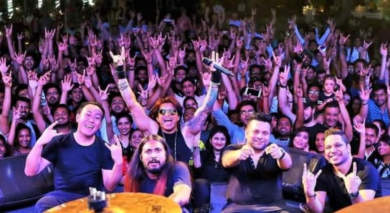 80s Night by 2Blue at The Stables Andheri