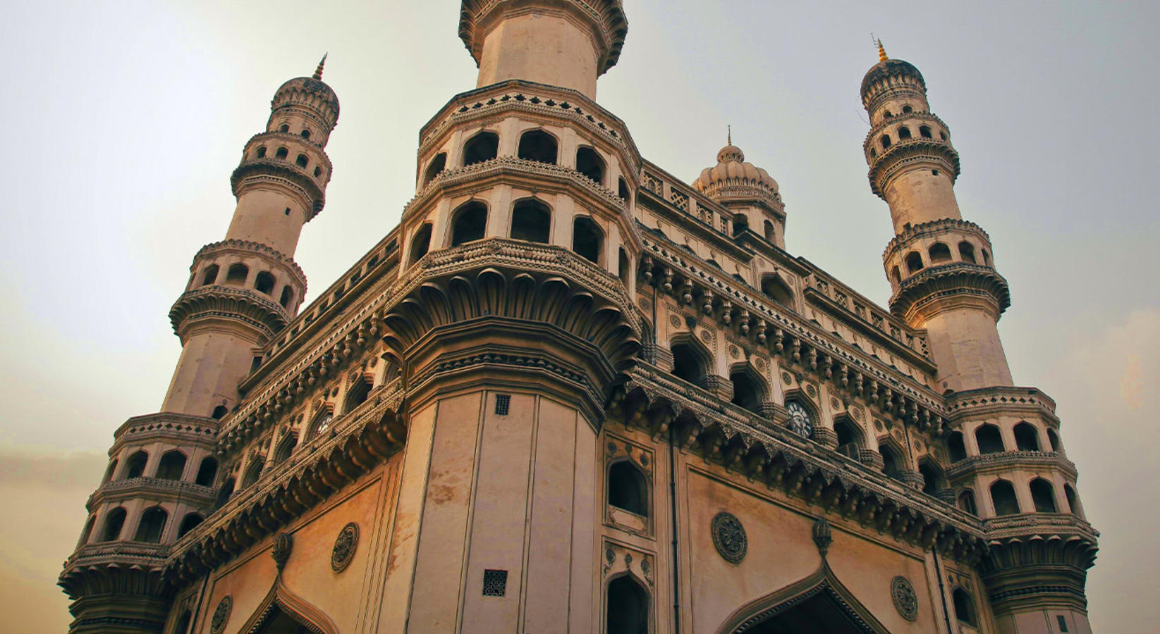 10 Awwesome Things To Do In Hyderabad