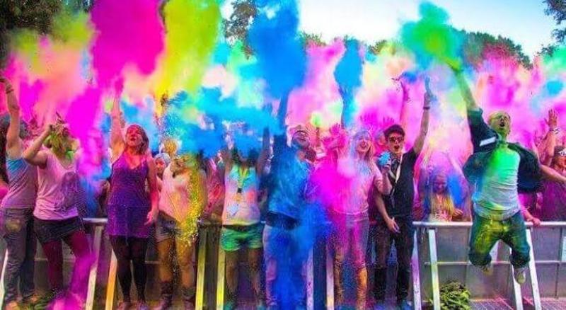 Pushkar Holi Group Trip Package From Ahmedabad – World’s Best Holi Party From Ahmedabad To Pushkar | Holi 2023