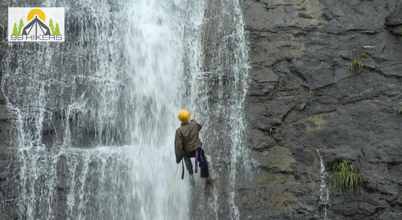 Adrenaline Rappelling At Bekre