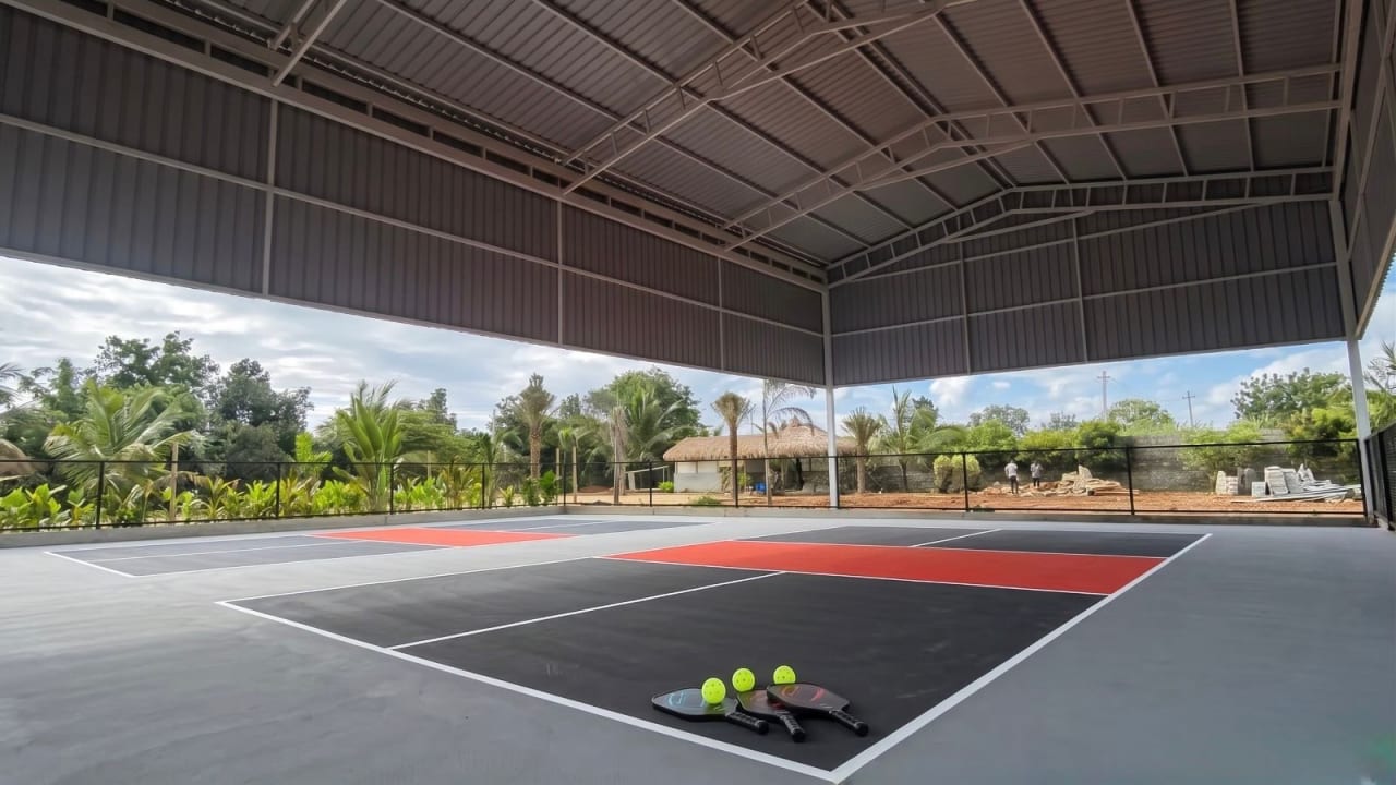 The Dinklr Pickleball