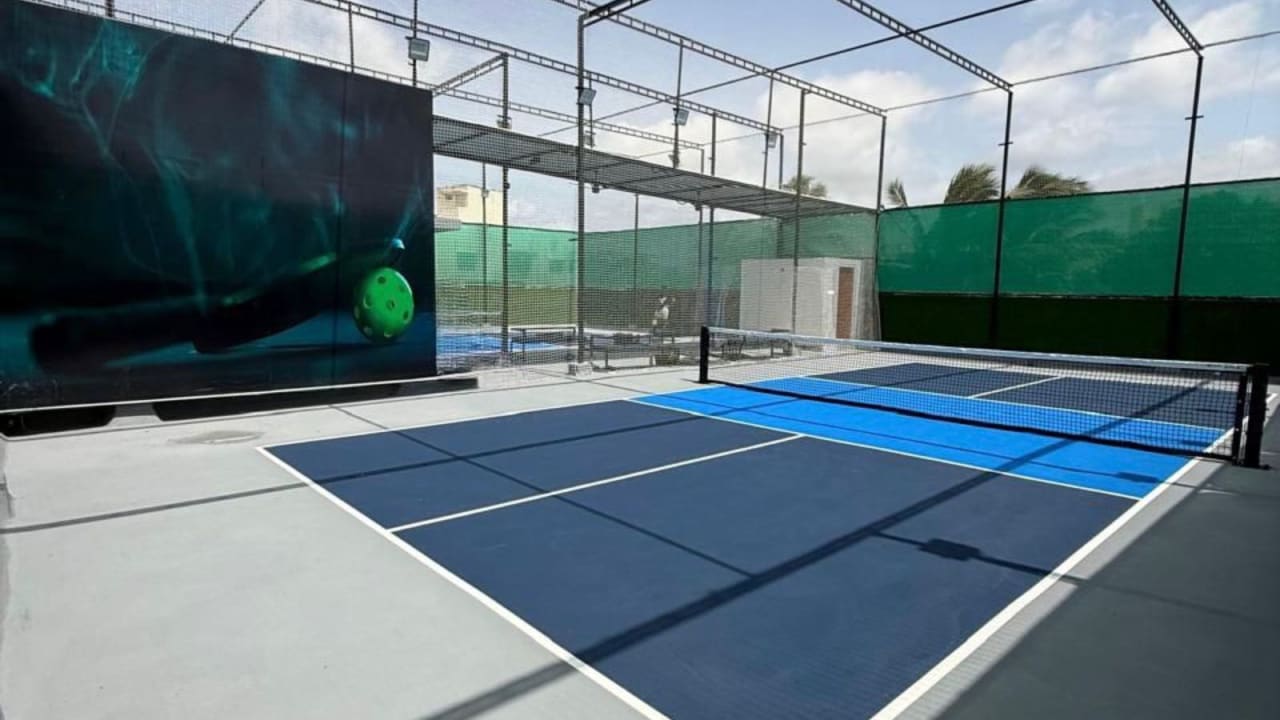 The Pickleball Courtyard